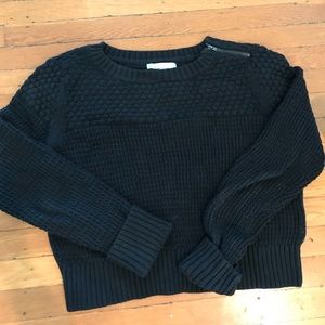 Women’s Banana Republic cropped sweater